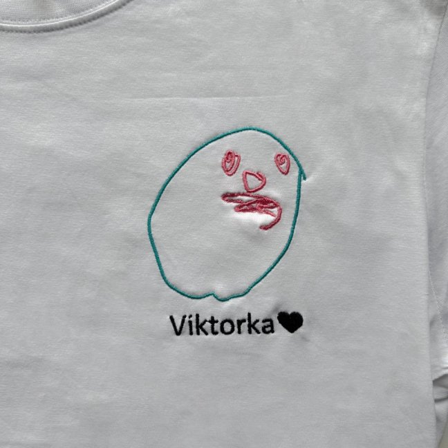 Dětské tričko s vlastní výšivkou