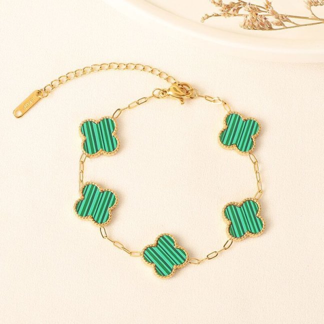 Set z chirurgickej ocele - Zelený Clover