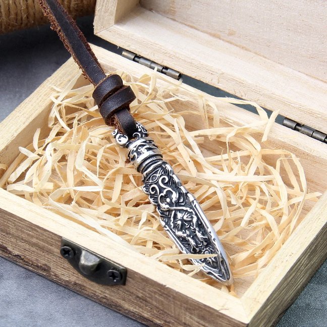 Vikingský náhrdelník z chirurgickej ocele - Dragon spear