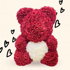Macko z ruží 40 cm - tmavo červený so srdcom