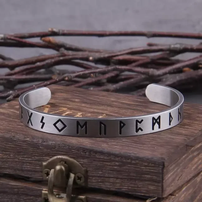 Vikingský náramek z chirurgické oceli - Runic Legacy