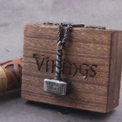 Vikingský náhrdelník z chirurgické oceli - Thorovo kladivo Twist