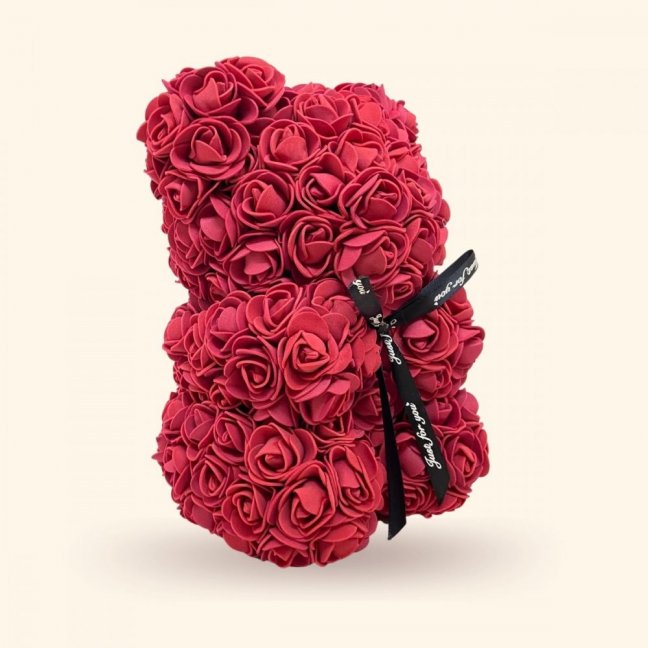 Macko z ruží 25 cm - tmavo červený