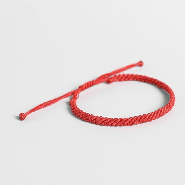 Pletený macrame náramek - ČERVENÝ